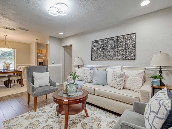 3rd image of 4119 Loys Dr