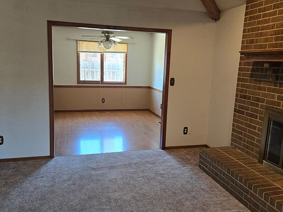 5th image of 2124 Sierra Dr