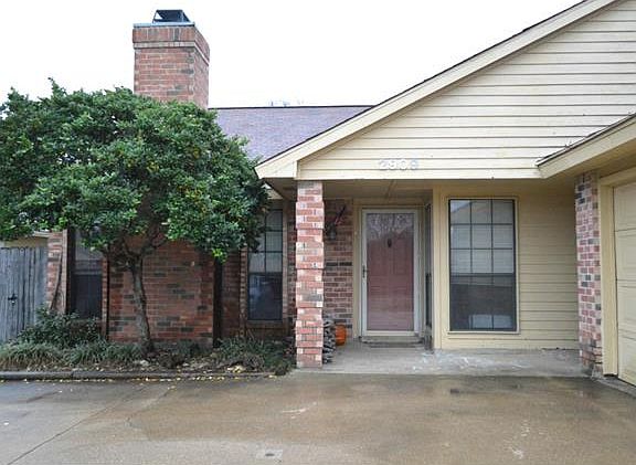 2nd image of 2909 Joymeadow Dr