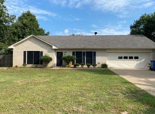 5823 Sunset Ct, Athens, TX 75752