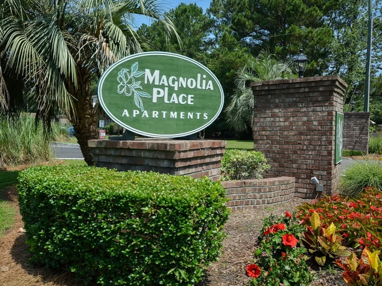 Magnolia Place — Photo 1