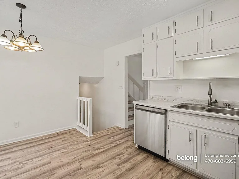 4395 Flakes Mill Rd — Photo 6