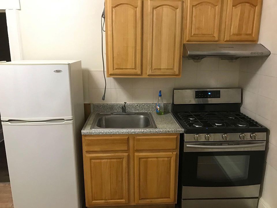 1st image of 11120 39th Ave Floor 2