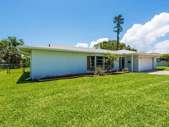 3rd image of 96 Treasure Ln