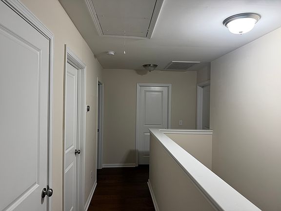 2nd image of 115 Winslow Cir #115