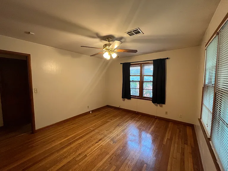 511 Fleetwood Dr — Photo 26