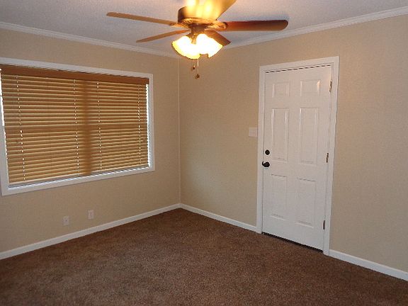 3rd image of 22 Meadow Ln