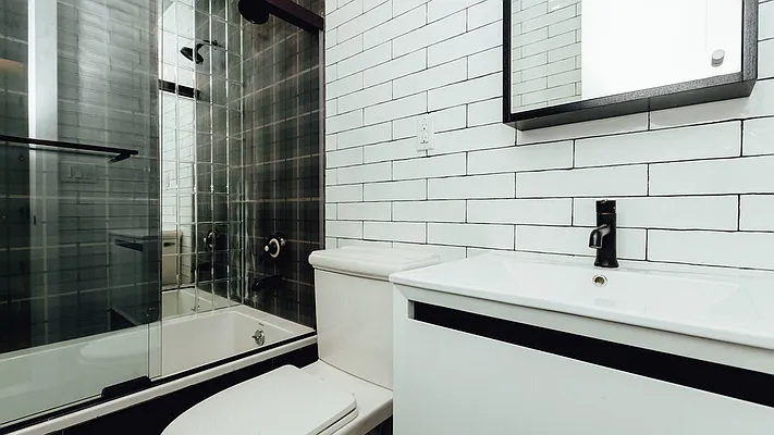 Rented by Nooklyn NYC LLC | media 23