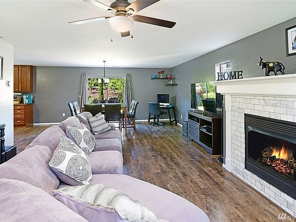 4th image of 590 NW Arendal Way