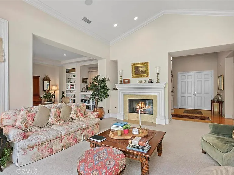 6 Ironwood Dr — Photo 2