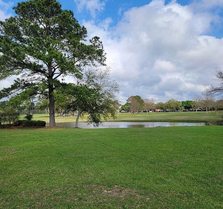 1st image of 9 Olde Park Rd