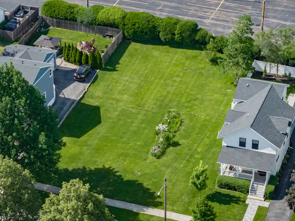 432 Wilson St, Downers Grove, IL 60515