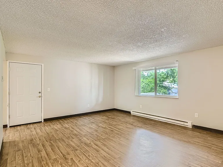 691 Molalla Ave #7 — Photo 10