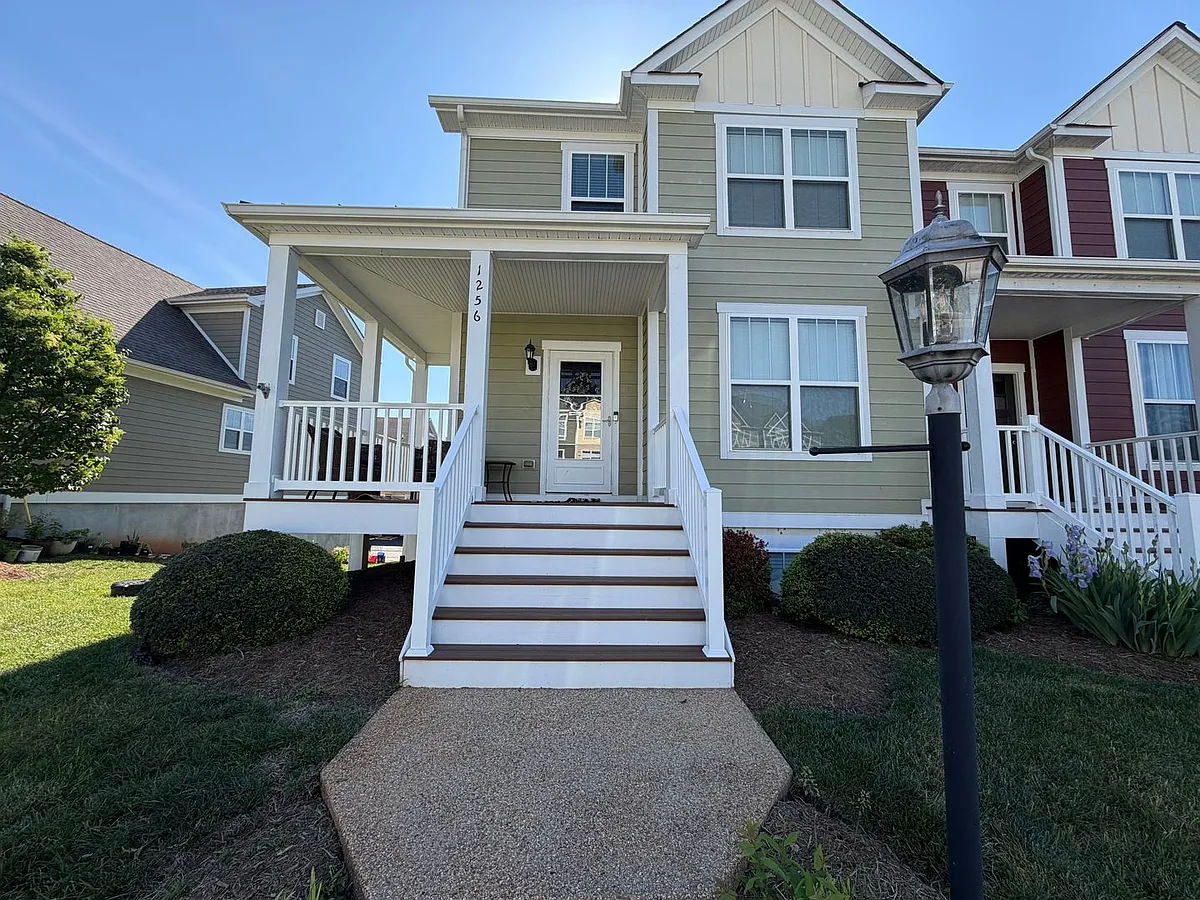 Building Photo - 1256 Haden Pl