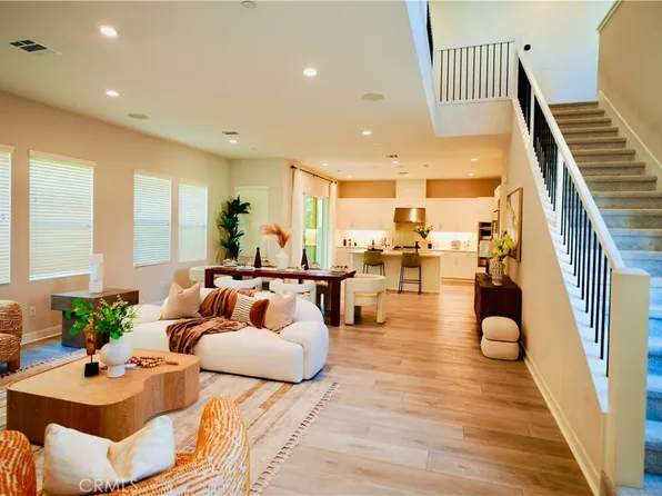 150 Edna Pkwy, Lake Forest, CA 92630