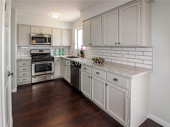 3rd image of 8252 Hercules Dr