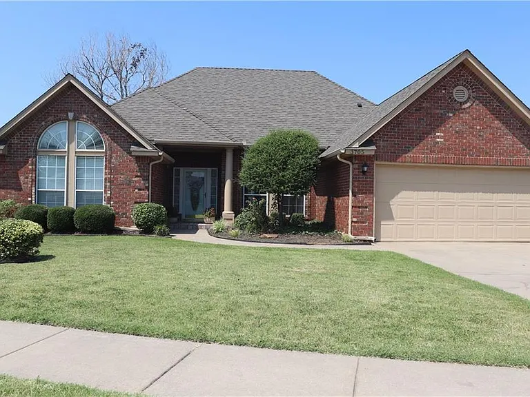 3705 Crail Dr — Photo 1