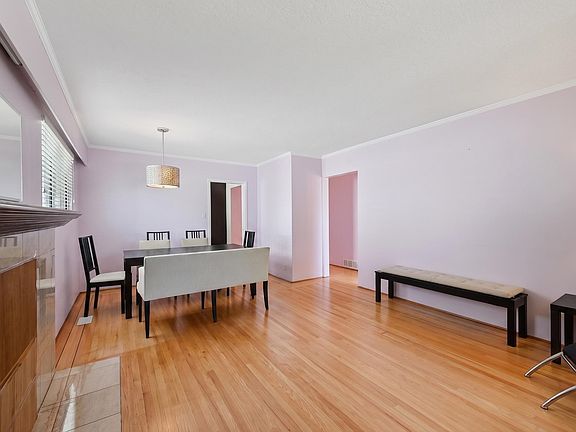 3rd image of 2763 Rosemont Dr