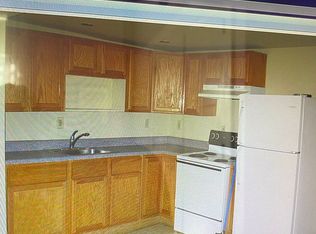 27 Dock Rd, Milton, NY 12547