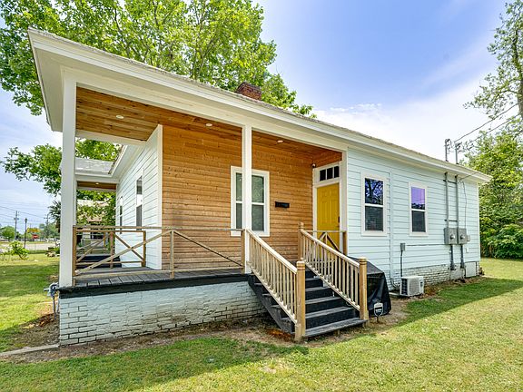 3rd image of 14 Ellis St #16