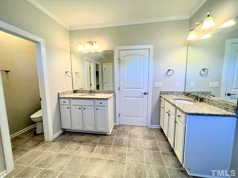 416 Daylin Dr — Photo 28
