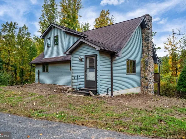 122 Mine Rd, Oley, PA 19547