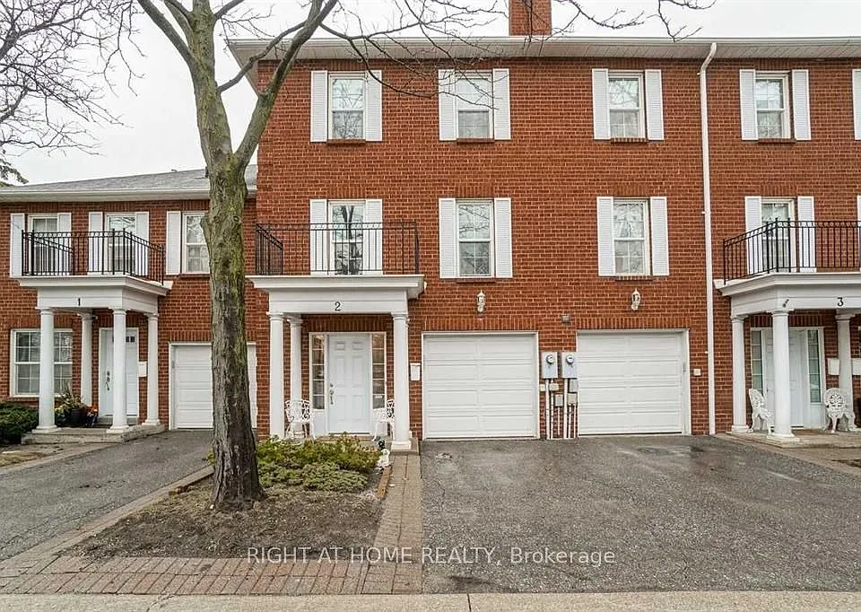 2 Stornwood Ct
