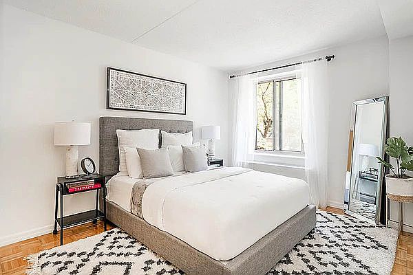 1st image of 504 W 48th St #4A