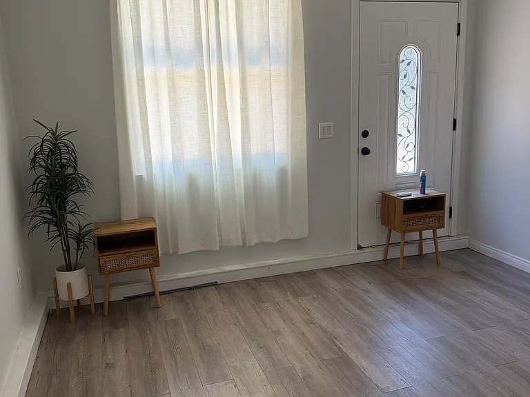 12642 Martha St — Photo 12