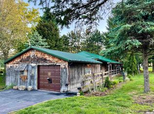 109 W 1st St, East Galesburg, IL 61430