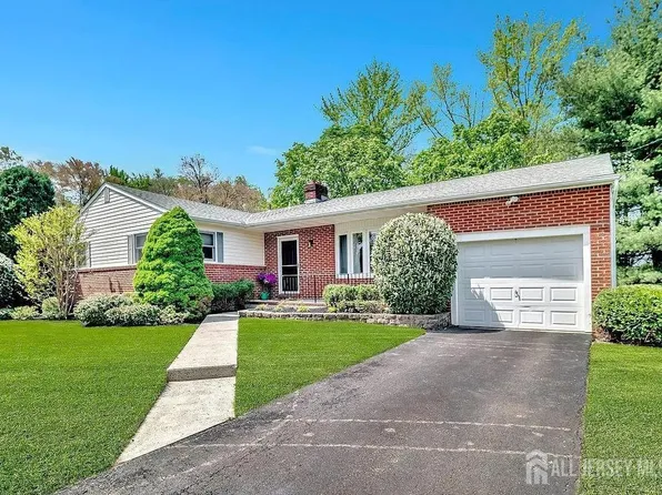 12 Windsor Dr, Princeton Junction, NJ 08550