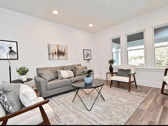 4th image of 67 Woodside Ave Floor 1