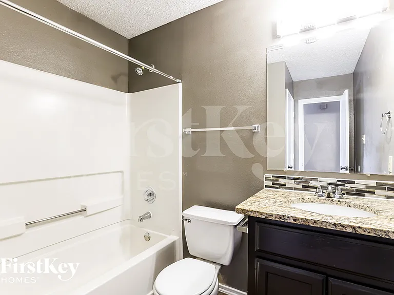 6907 Saharastone Dr — Photo 14