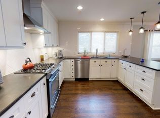 23 Wick Dr, Fords, NJ 08863
