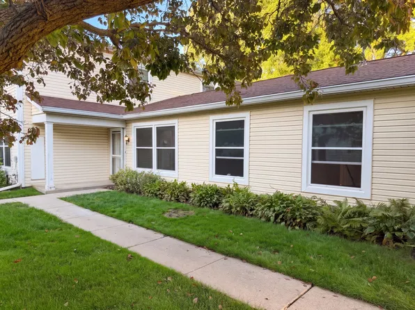 (undisclosed Address), Palatine, IL 60074