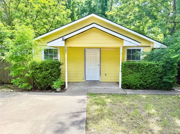 104 E Prospect St, Denison, TX 75021