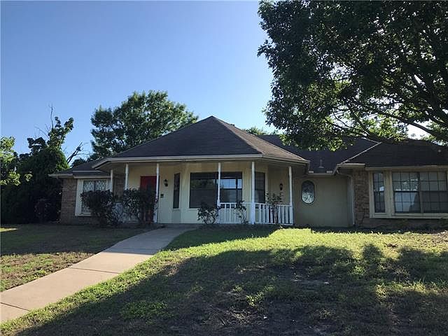 1st image of 101 Honey Tree Ln