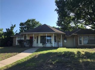 101 Honey Tree Ln, Desoto, TX 75115
