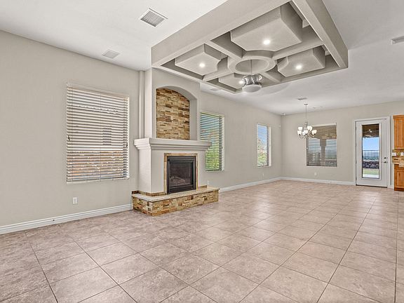 4th image of 409 Vianney Way #A