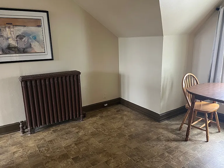 511 S 2nd St #11 — Photo 4