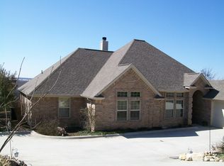 1832 Inspiration Ln, River Oaks, TX 76114