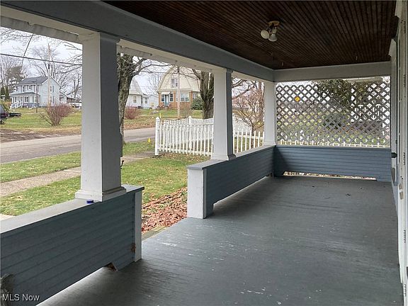 3rd image of 280 2nd St NE