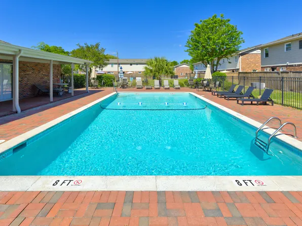 415 Parkdale Dr APT 16B, Charleston, SC 29414