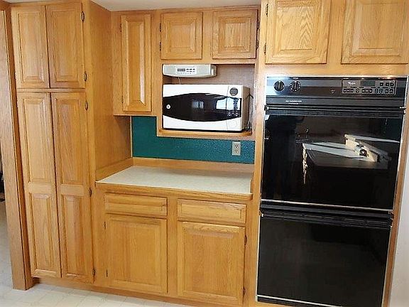 4th image of 6360 Collins Dr