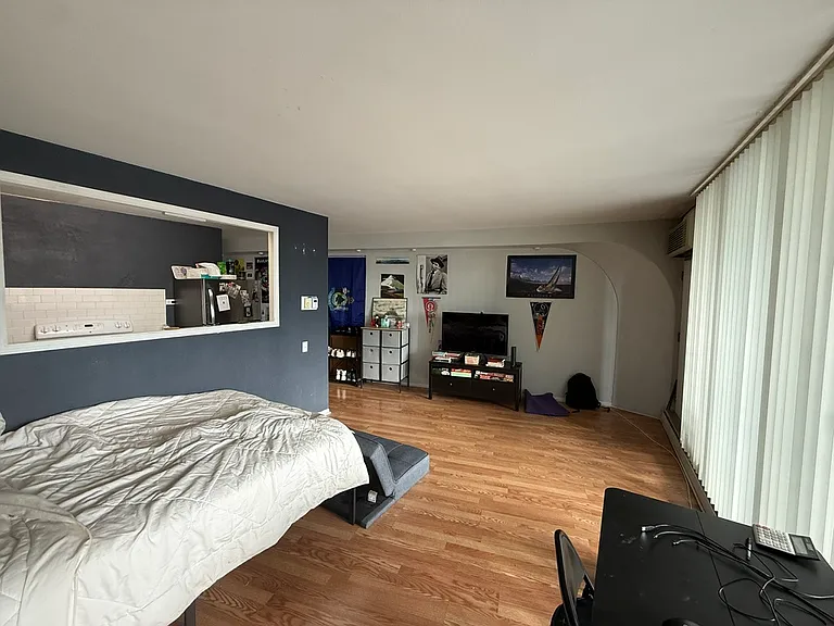 300 N State St #3001 — Photo 2