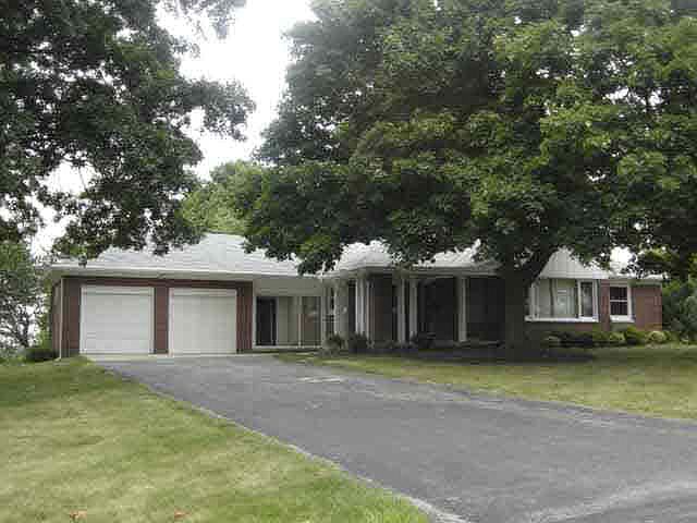 1st image of 850 Berry Ave