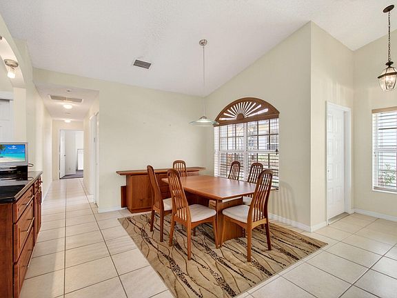 4th image of 6083 Caladium Road