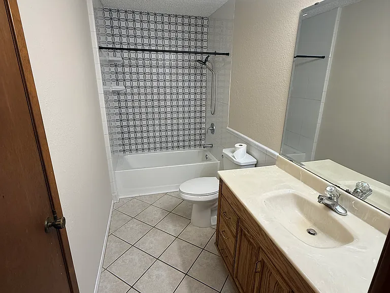 3428 Race St — Photo 7
