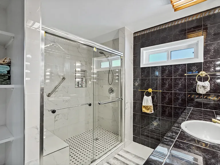 10307 Donna Ave — Photo 36