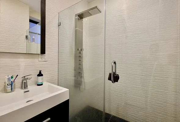 Rented by Triplemint | media 12